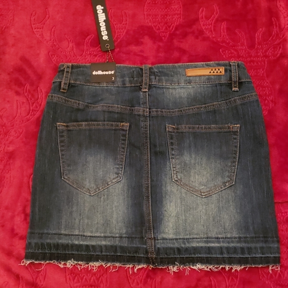 Denim frayed mini skirt - Picture 2 of 4